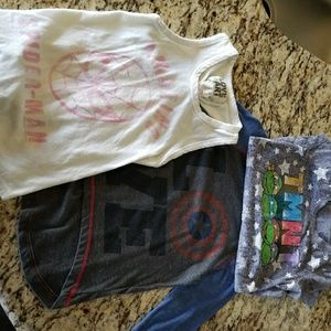 Super hero girls size 5 shirts